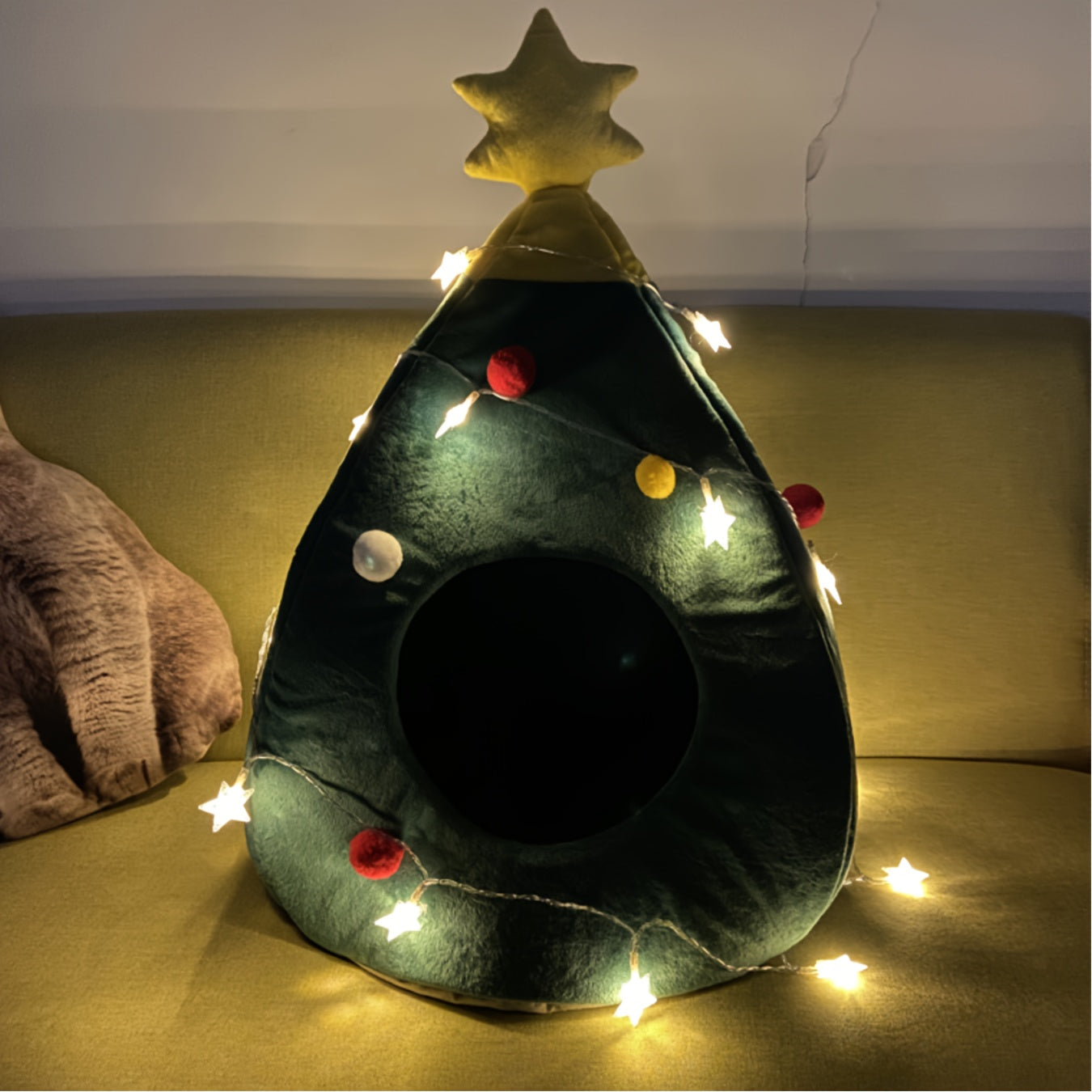 SantaPaws Christmas Tree Pet House