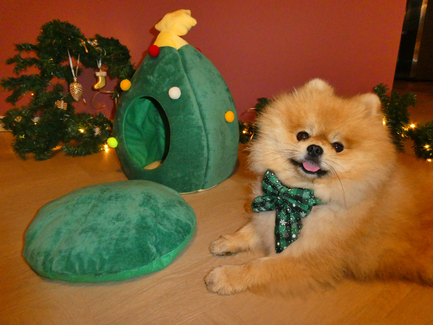 SantaPaws Christmas Tree Pet House